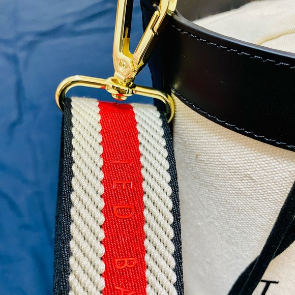 Ted Baker Jettia Canvas padlock detail bucket bag - Picture 7 of 12